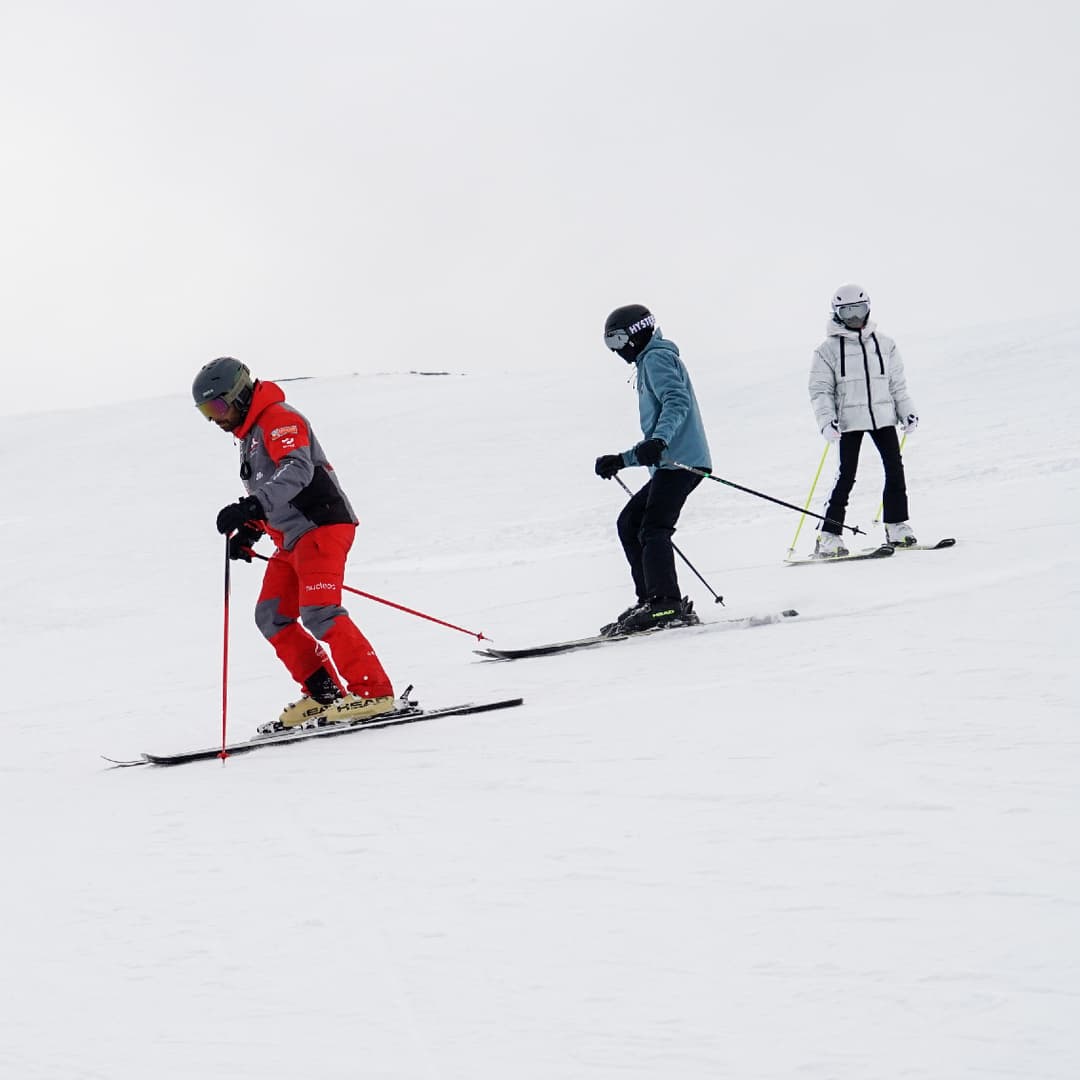 2h Adult Group Ski Lessons