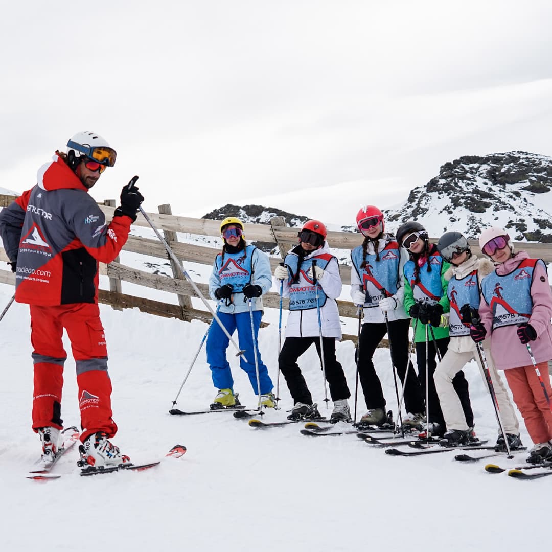 4h Group Skiing for Adults